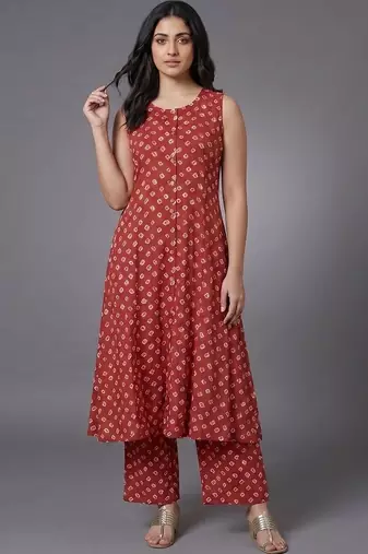 tailored women printed regular kurta with trousers