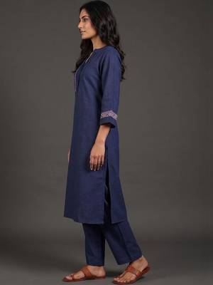 tailored women ethnic motifs embroidered regular thread work kurta with palazzos 2