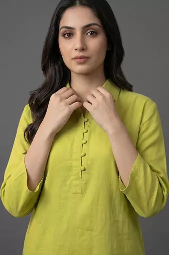 everyday workwear women regular kurta with trousers