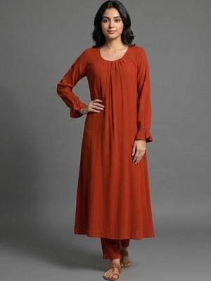 tailored women regular kurta with trousers 5