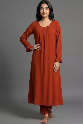 tailored women regular kurta with trousers