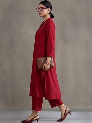 tailored women regular kurta with trousers 4