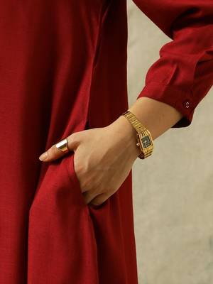 tailored women regular kurta with trousers 7