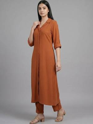 everyday workwear women regular silk crepe kurta with trousers 6