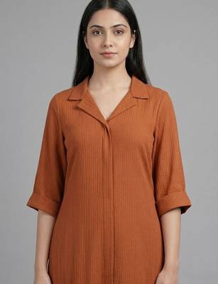 everyday workwear women regular silk crepe kurta with trousers 7