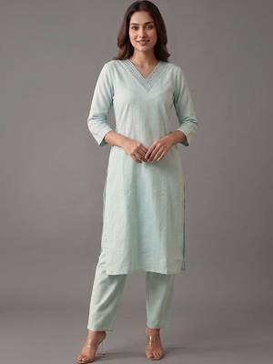 formal women regular mirror work kurta with trousers 6