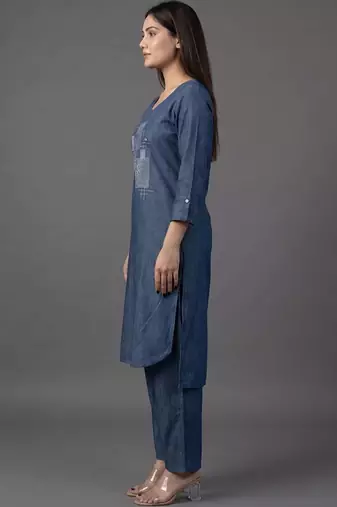 workwear women ethnic motifs embroidered regular thread work kurta with trousers