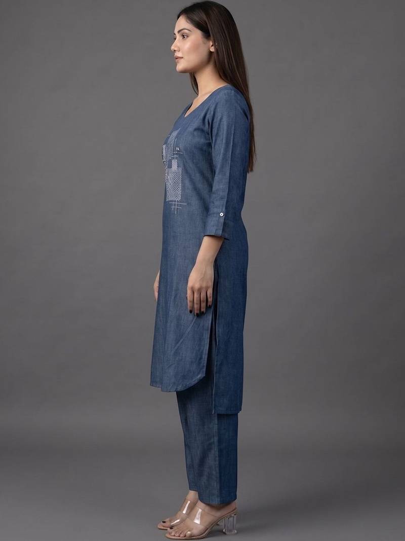 workwear women ethnic motifs embroidered regular thread work kurta with trousers