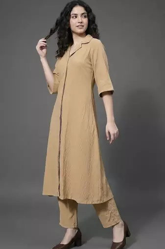 everyday workwear women regular silk crepe kurta with trousers