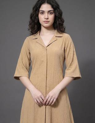 everyday workwear women regular silk crepe kurta with trousers 7