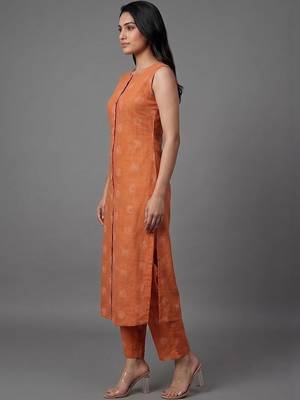everyday workwear women printed regular kurta with trousers 2
