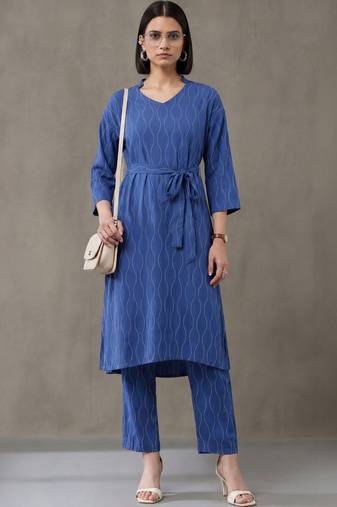formal women printed regular kurta with trousers