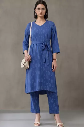 formal women printed regular kurta with trousers