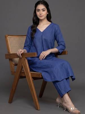 everyday workwear women regular kurta with trousers 4
