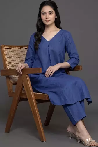 everyday workwear women regular kurta with trousers