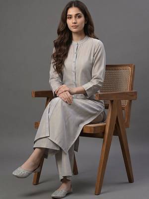tailored women striped regular kurta with palazzos 4