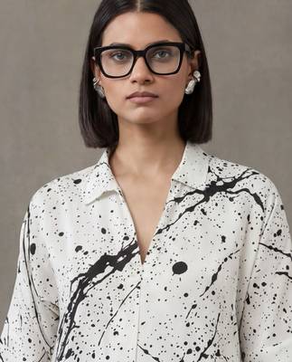 smart women printed regular kurta with trousers 5