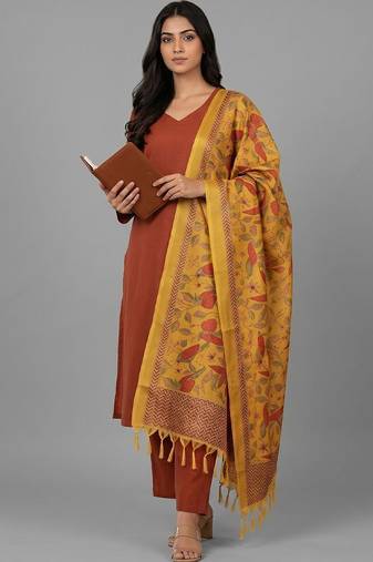 smart women ethnic motifs regular kurta with trousers & with dupatta