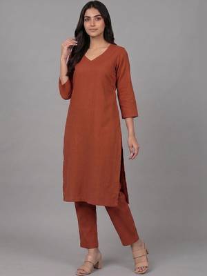 smart women ethnic motifs regular kurta with trousers & with dupatta 6