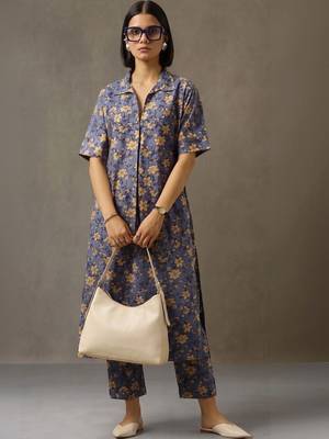 structured women floral printed regular cotton kurta with trousers 1