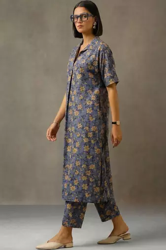 structured women floral printed regular cotton kurta with trousers