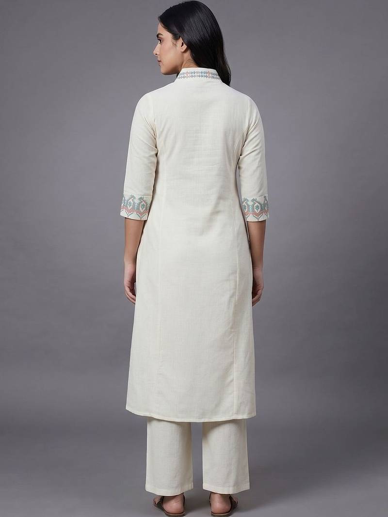 everyday workwear women ethnic motifs embroidered regular thread work kurta with trousers