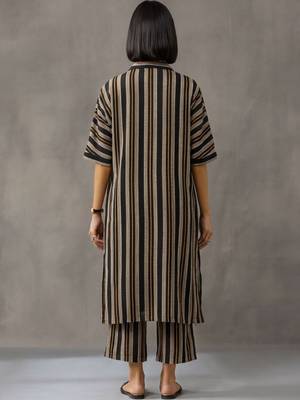 workwear women striped regular cotton kurta with trousers 3