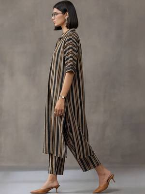 workwear women striped regular cotton kurta with trousers 6