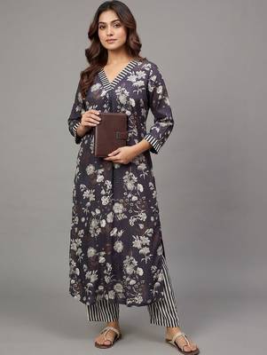 everyday workwear women floral printed regular kurta with trousers 1