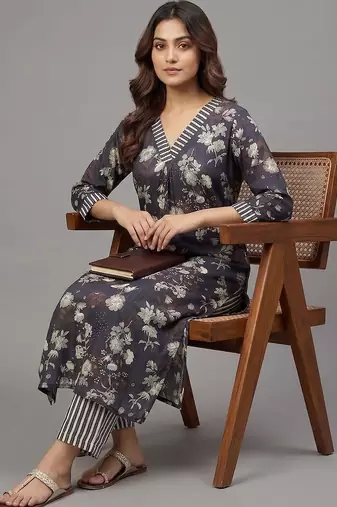 everyday workwear women floral printed regular kurta with trousers