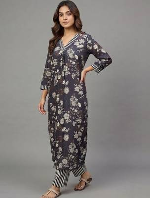 everyday workwear women floral printed regular kurta with trousers 5