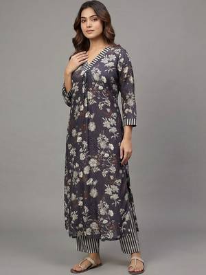 everyday workwear women floral printed regular kurta with trousers 6
