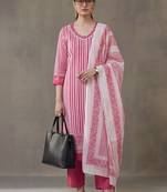 everyday workwear women printed regular thread work cotton kurta with trousers & with dupatta