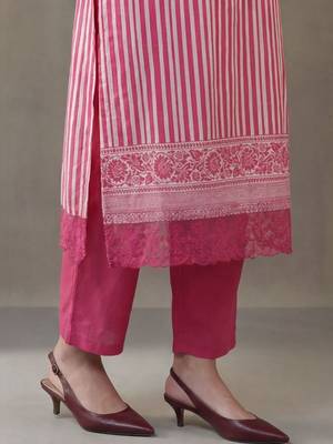 everyday workwear women printed regular thread work cotton kurta with trousers & with dupatta 4