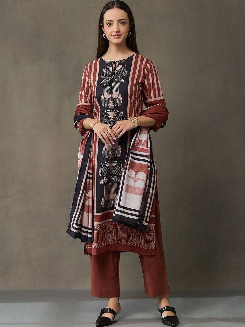 women ethnic motifs printed regular cotton kurta with trousers & with dupatta
