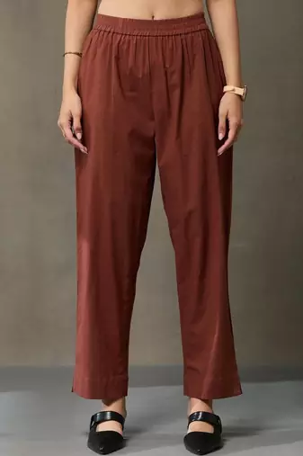 women ethnic motifs printed regular cotton kurta with trousers & with dupatta