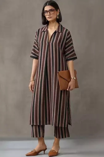 structured women striped regular cotton kurta with trousers