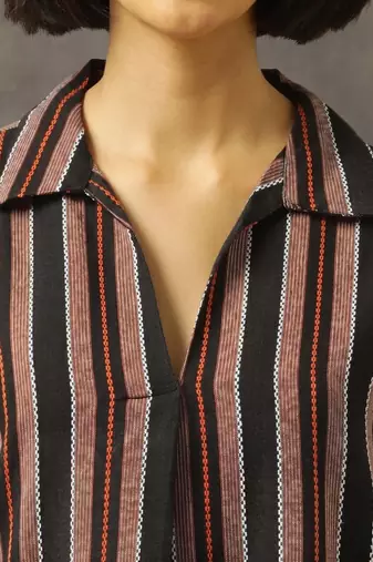 structured women striped regular cotton kurta with trousers