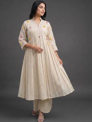 formal women striped pleated kurta with trousers 6