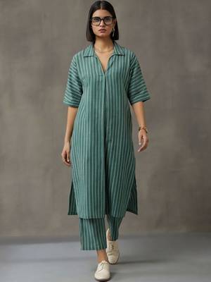 workwear women striped regular cotton kurta with trousers 7