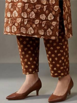 structured women floral printed regular thread work cotton kurta with trousers & with dupatta 5
