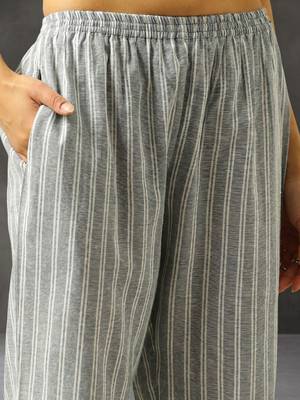 smart women striped regular cotton kurta with trousers 5