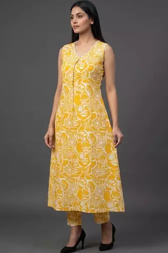 tailored women floral printed regular kurta with trousers