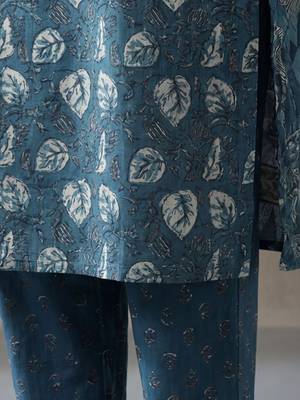 everyday workwear women ethnic motifs printed regular cotton kurta with trousers & with dupatta 4
