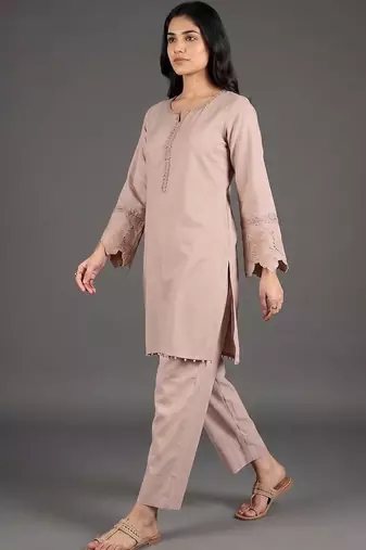 smart women ethnic motifs embroidered regular thread work kurta with trousers