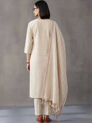 tailored women work motifs thread work cotton kurta with trousers & dupatta 4