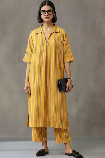 structured women printed regular cotton kurta with palazzos