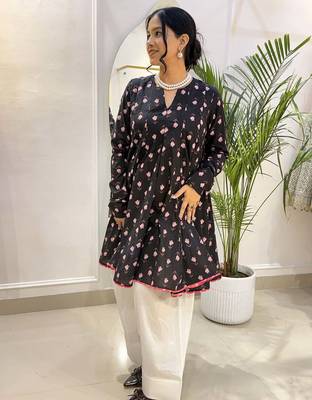 Black printed and pink farsi salwar 1