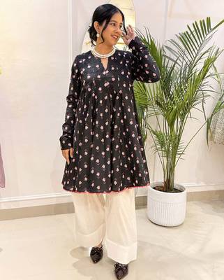 Black printed and pink farsi salwar 3