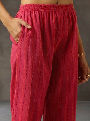 smart women striped regular cotton kurta with trousers 5